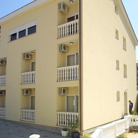Guesthouse Villa Adria Малинска Екстериор снимка