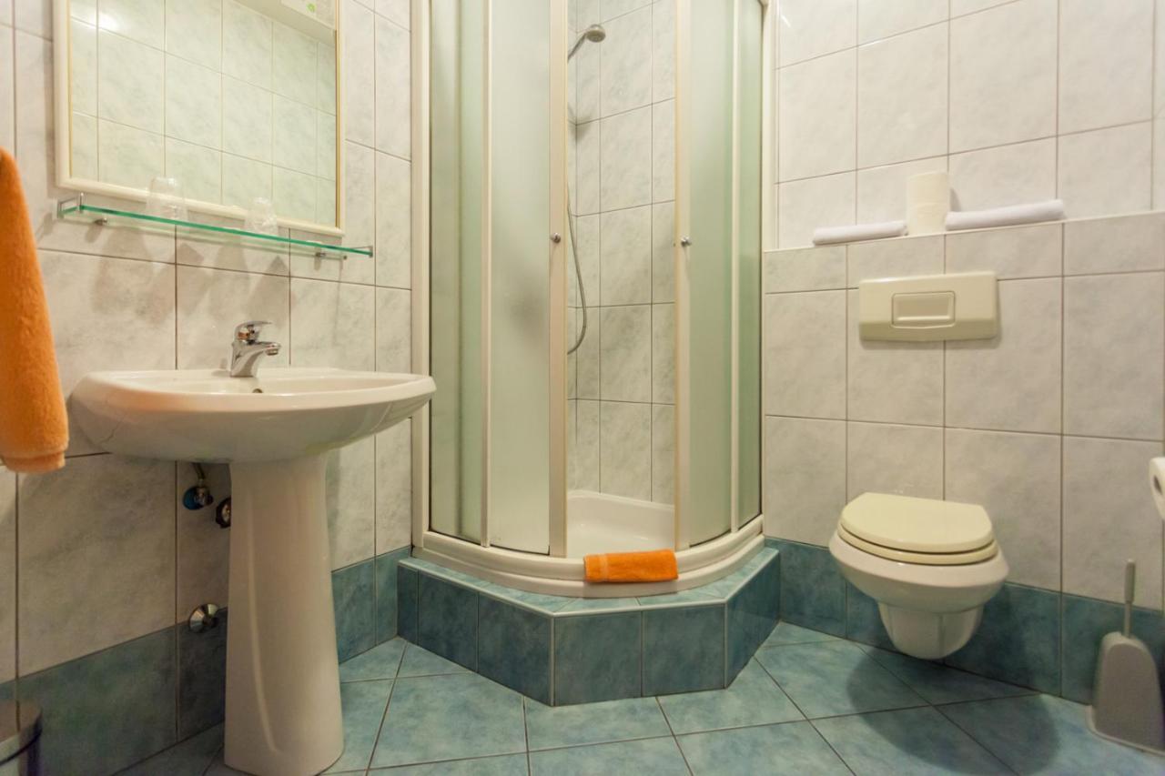 Guesthouse Villa Adria Малинска Екстериор снимка